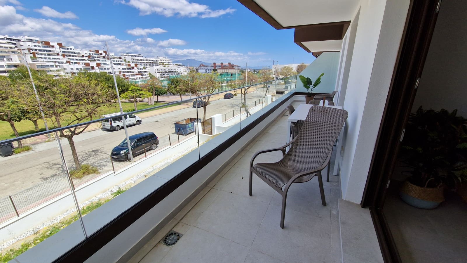 2 bedroom Apartment for sale in Estepona with pool garage - € 580,000 (Ref: 8712293)
