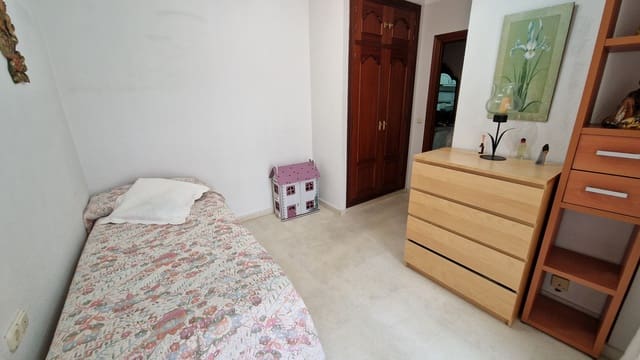 2 soveværelse Lejlighed til salg i Estepona - € 373.000 (Ref: 8751740)