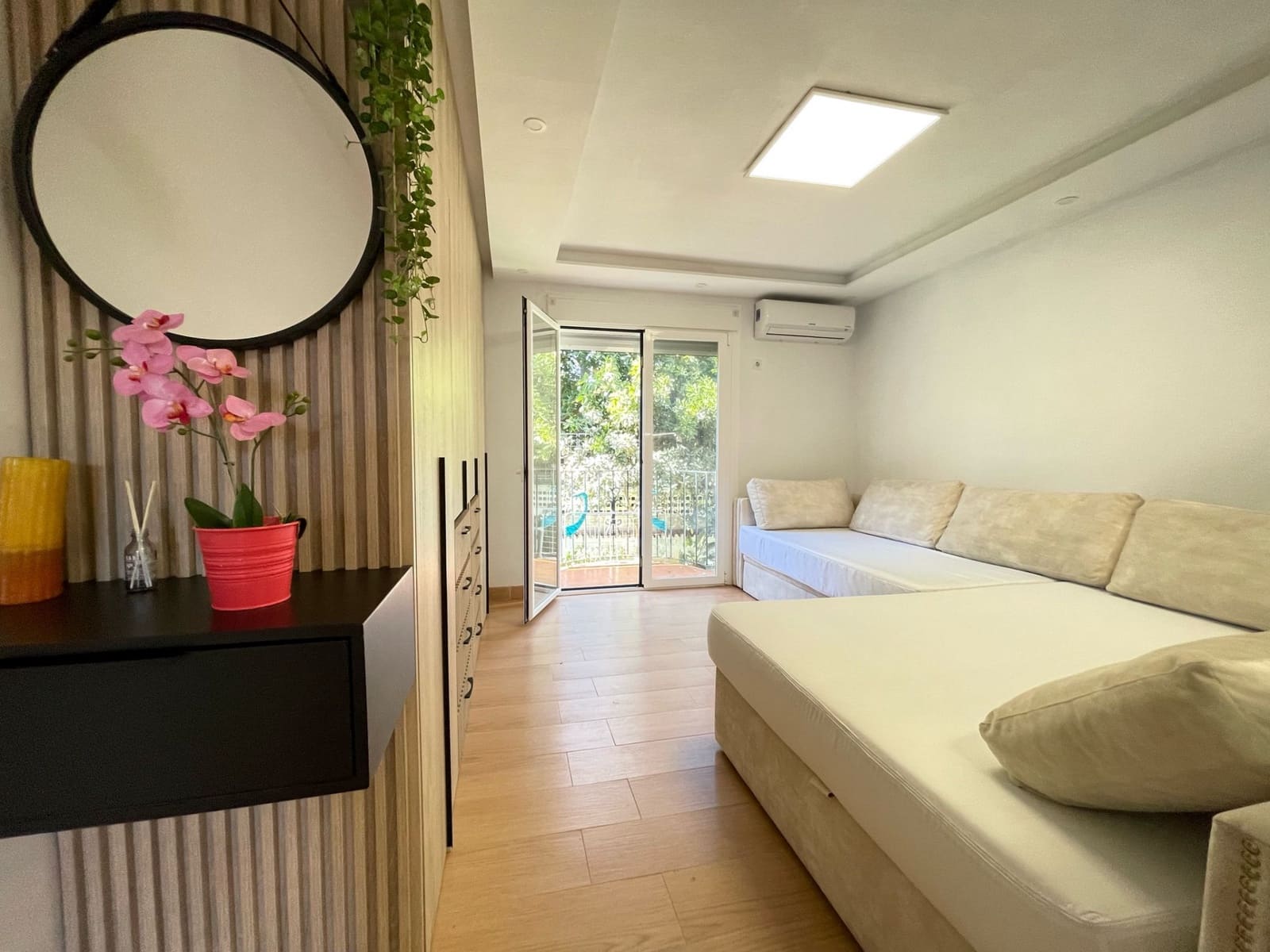 Studio for sale in Estepona with pool garage - € 230,000 (Ref: 8803279)