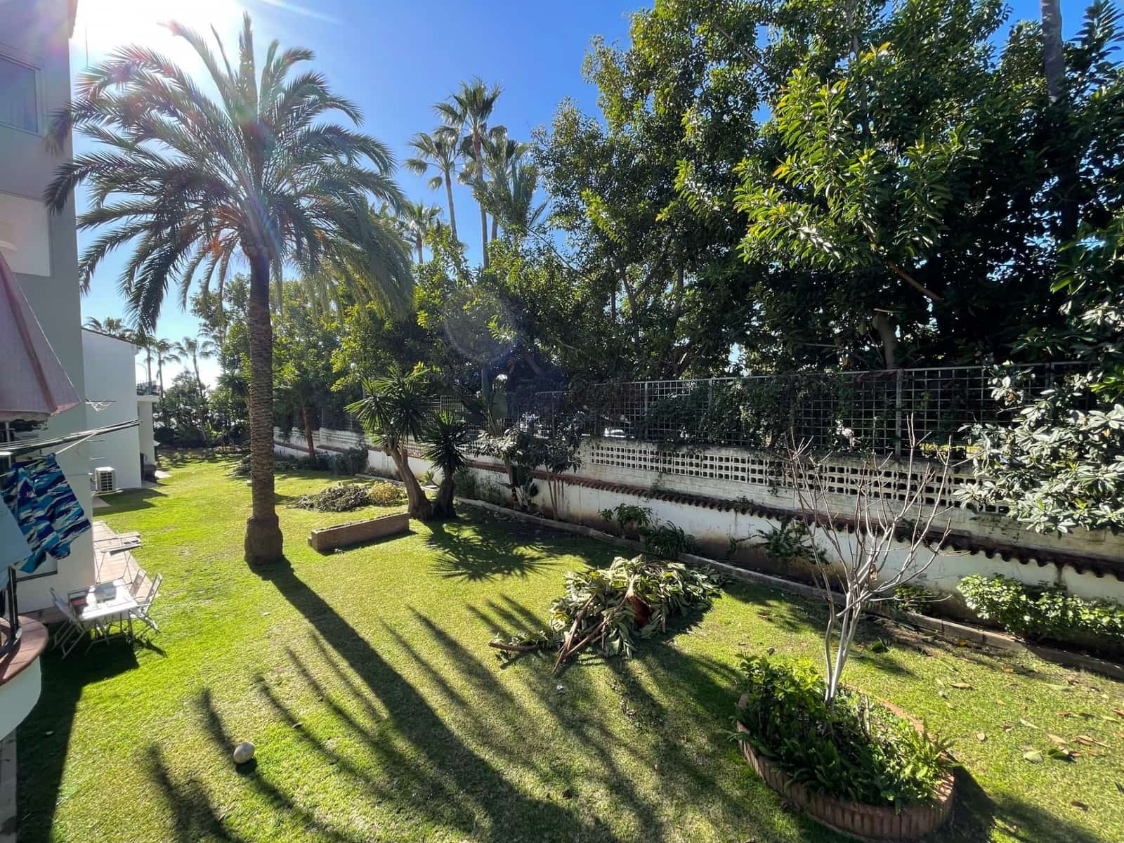 Studio for sale in Estepona with pool garage - € 230,000 (Ref: 8803279)