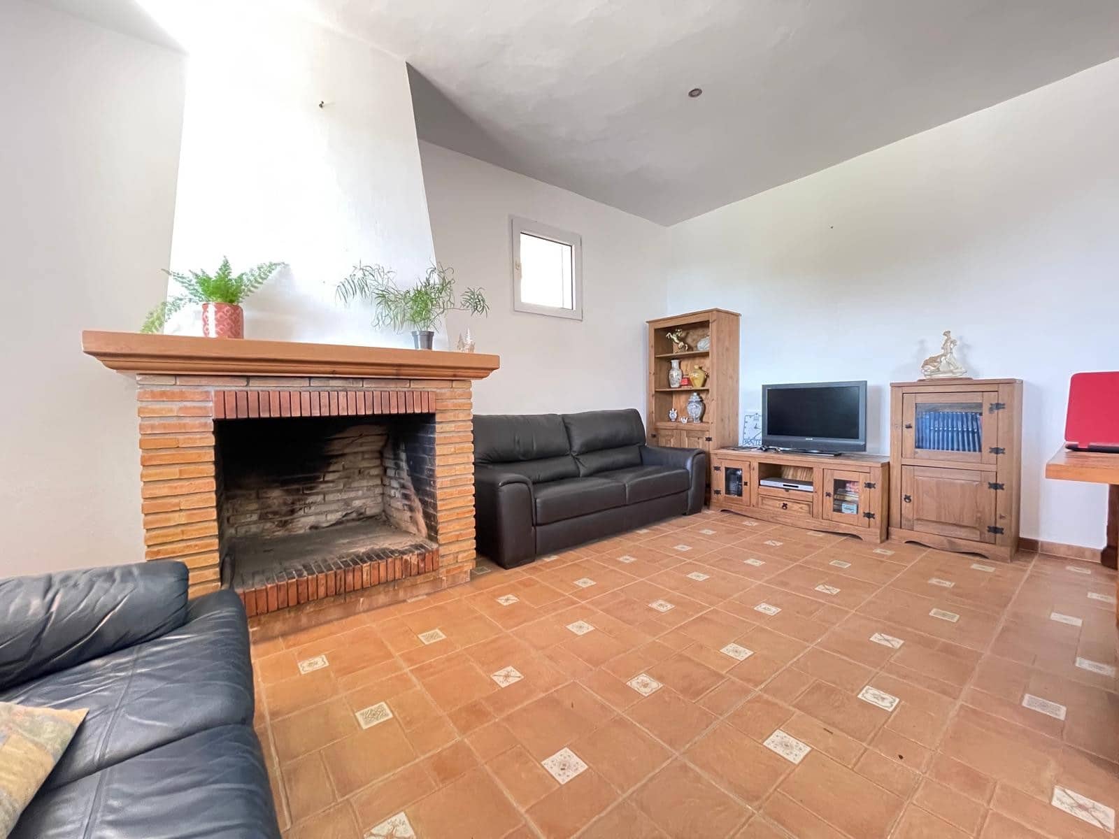 3 sypialnia Finka/Dom wiejski na sprzedaż w Estepona - 585 000 € (Ref: 8821045)