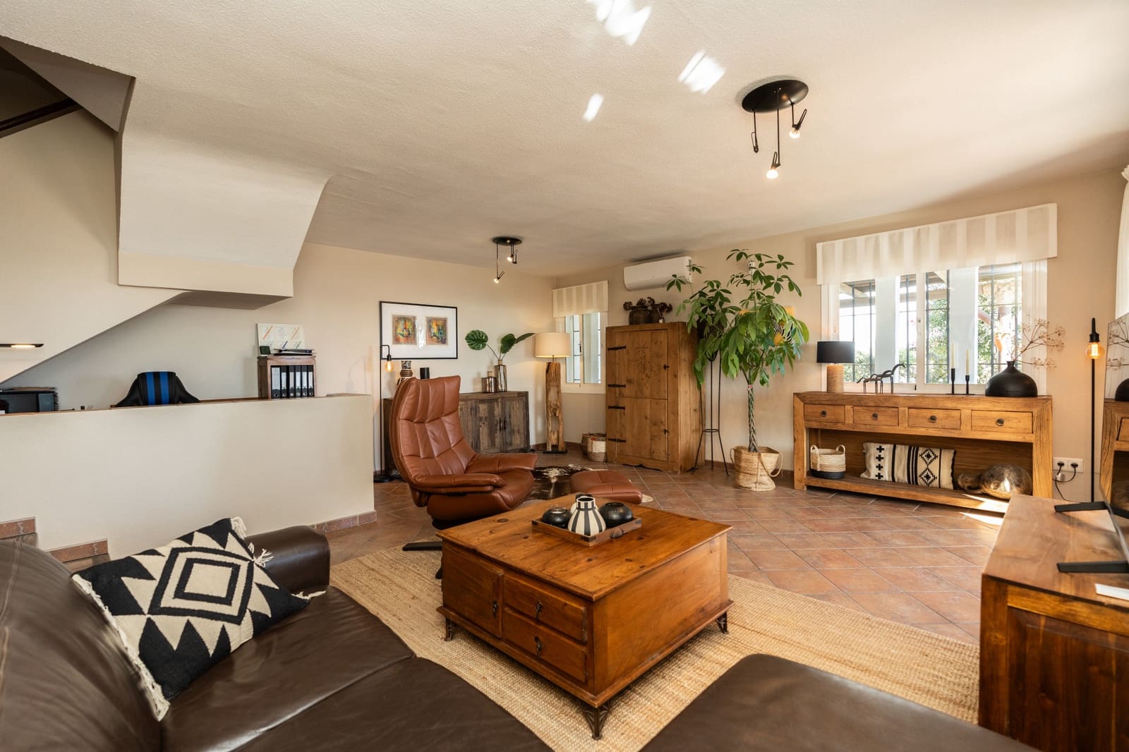 3 soverom Hus til salgs i Casares med svømmebasseng - € 1 250 000 (Ref: 8895972)