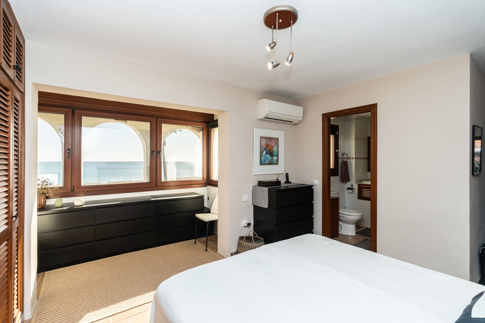 3 soverom Hus til salgs i Casares med svømmebasseng - € 1 250 000 (Ref: 8895972)