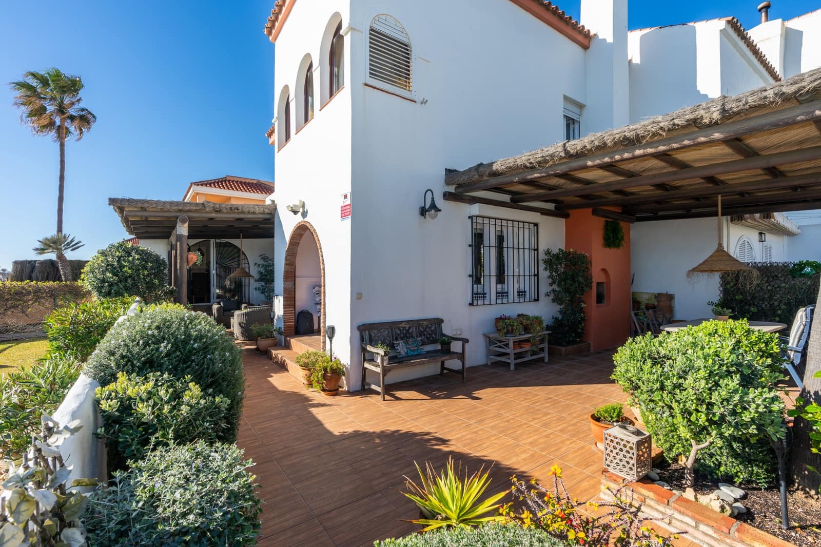 3 soverom Hus til salgs i Casares med svømmebasseng - € 1 250 000 (Ref: 8895972)