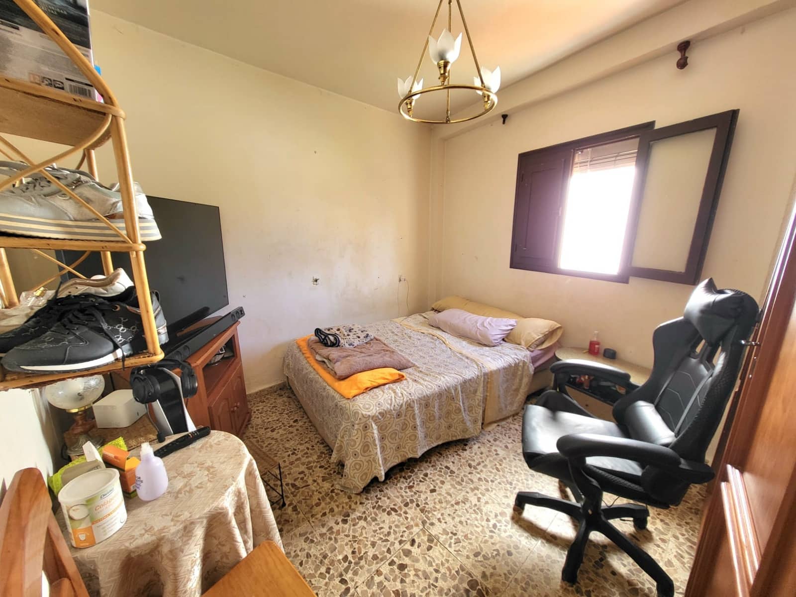 Casa de 3 habitaciones en Estepona en venta - 299.900 € (Ref: 8931762)