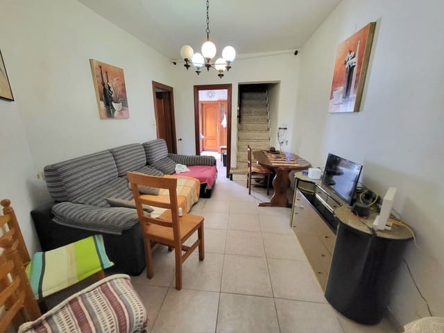 Casa de 3 habitaciones en Estepona en venta - 299.900 € (Ref: 8931762)