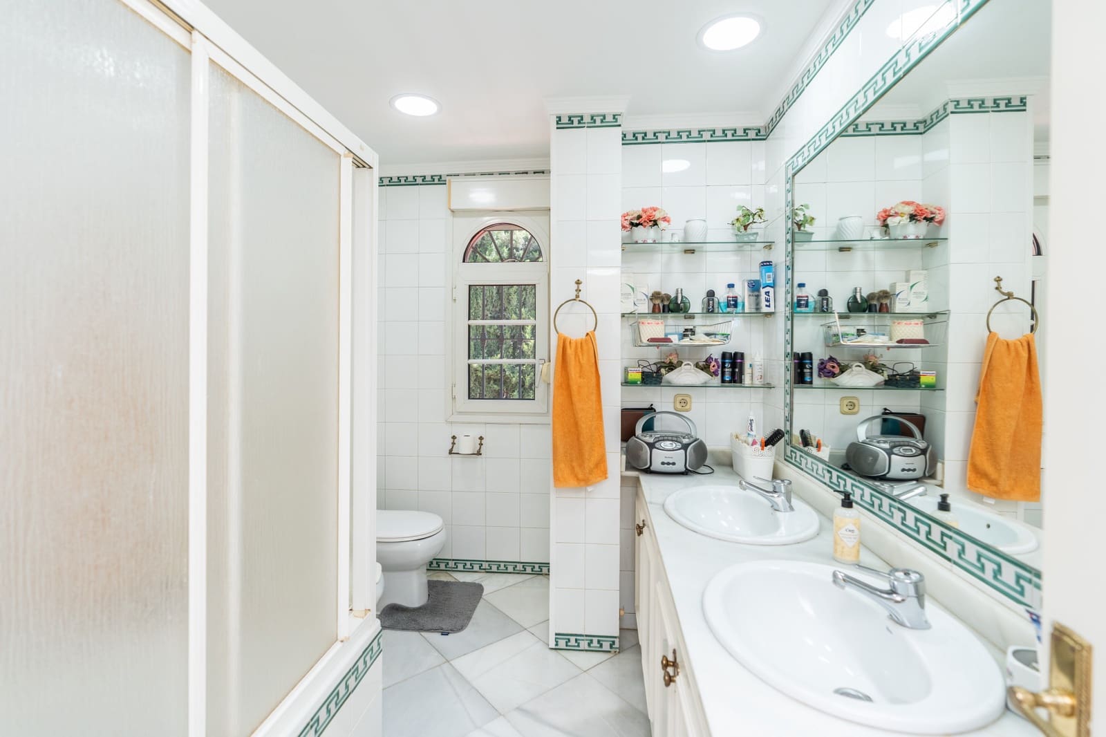 6 soveværelse Villa til salg i Estepona med swimmingpool garage - € 3.800.000 (Ref: 9009832)