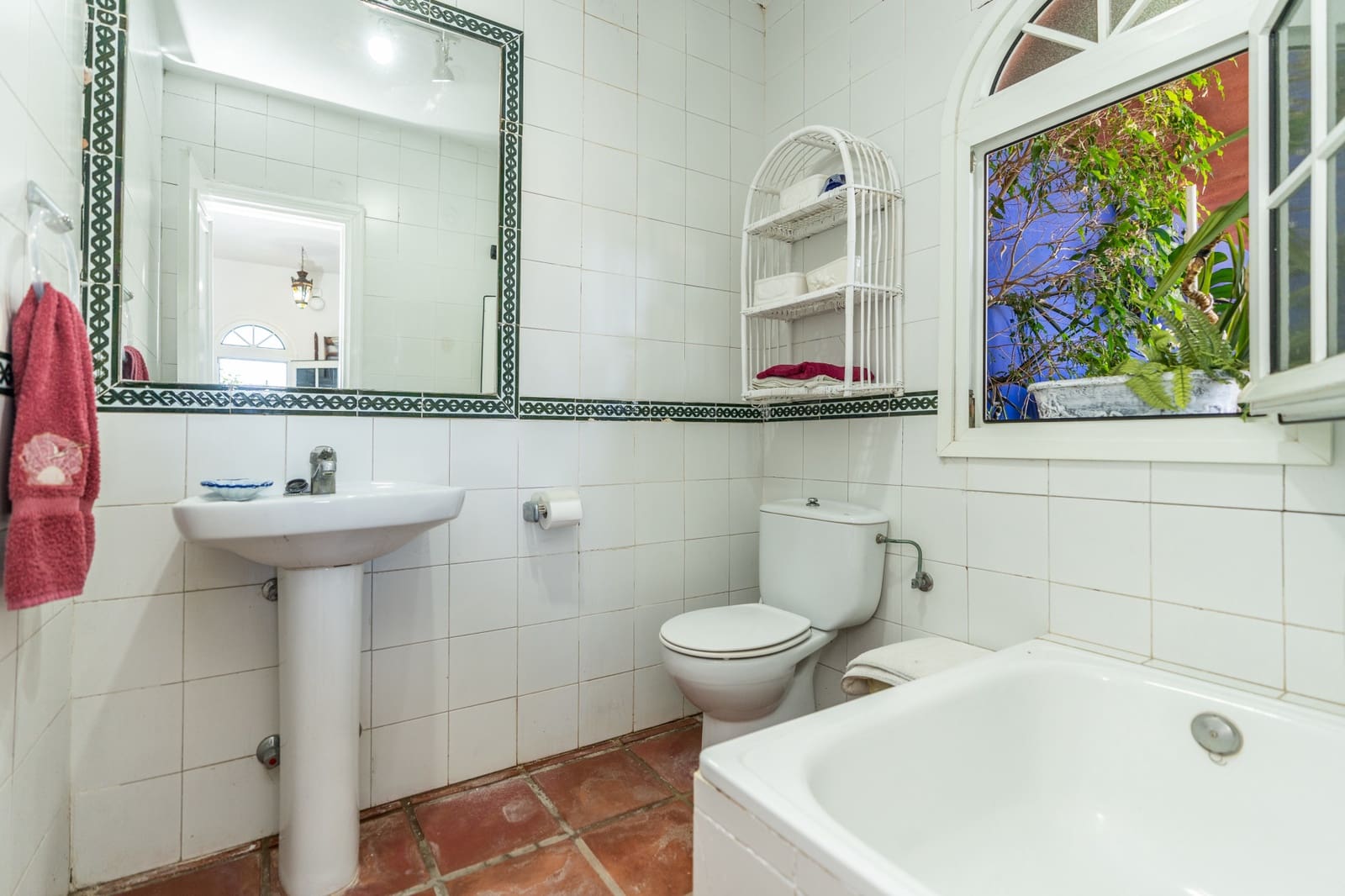 6 soveværelse Villa til salg i Estepona med swimmingpool garage - € 3.800.000 (Ref: 9009832)