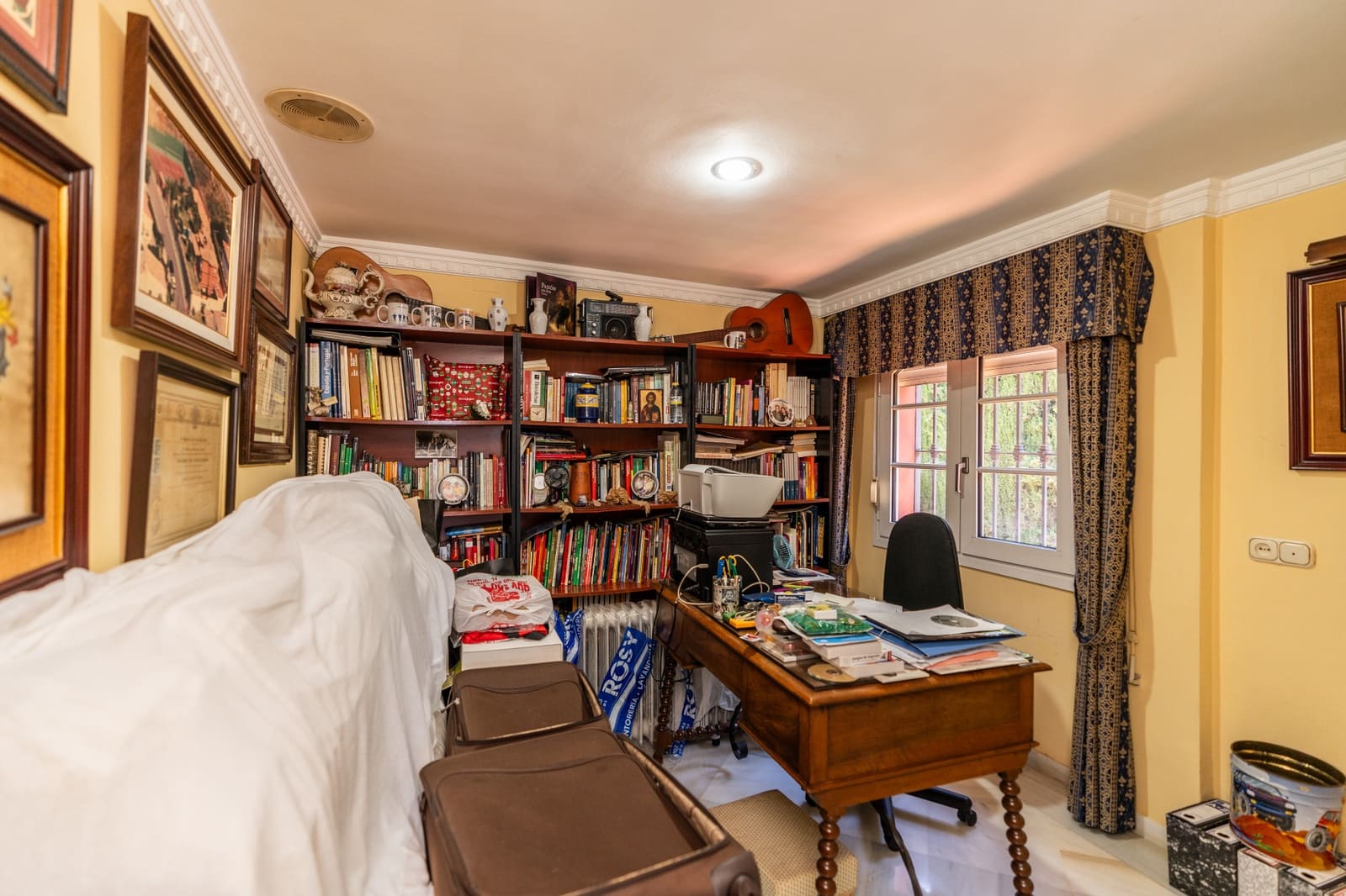 6 soveværelse Villa til salg i Estepona med swimmingpool garage - € 3.800.000 (Ref: 9009832)