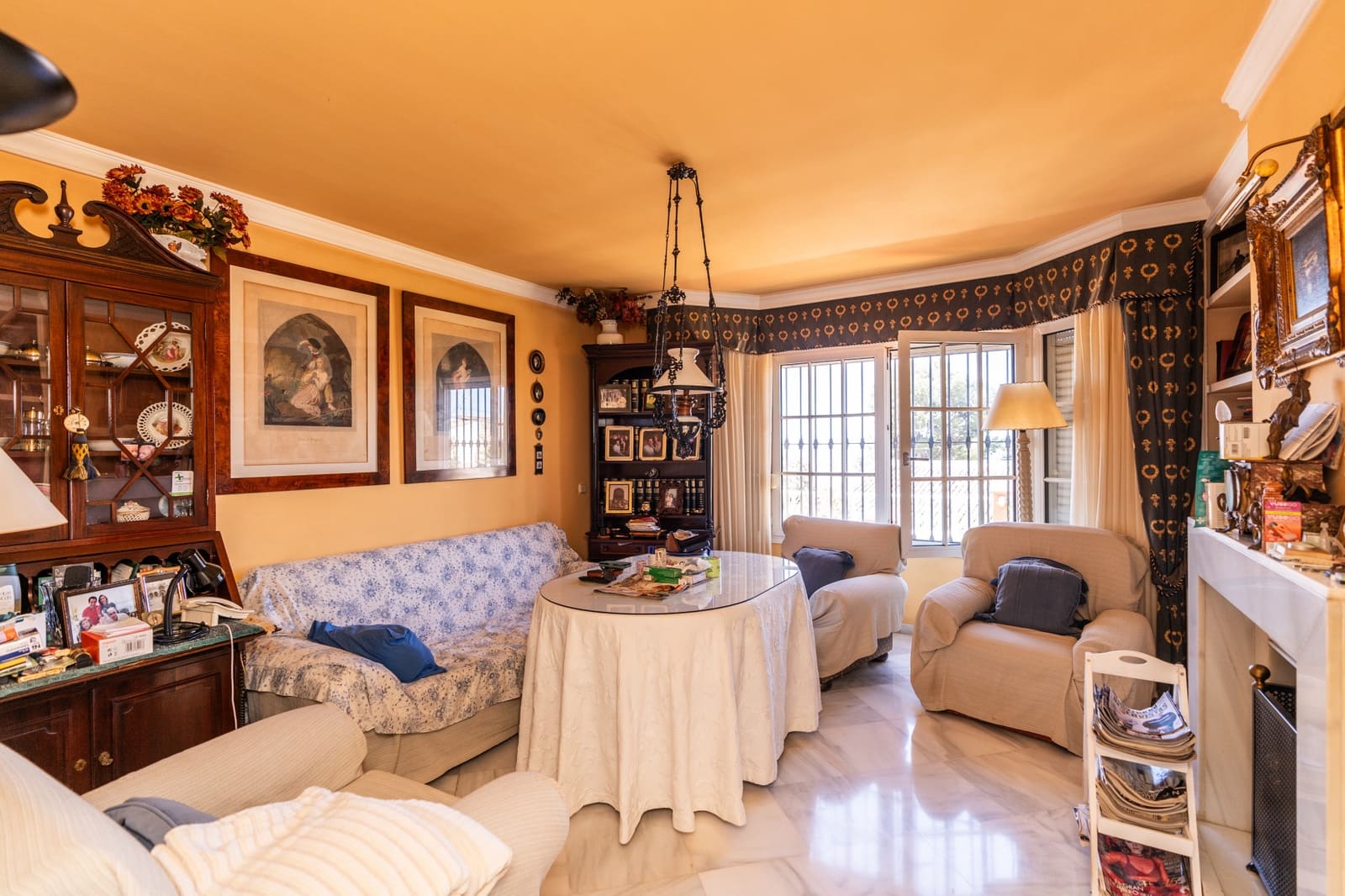 6 soveværelse Villa til salg i Estepona med swimmingpool garage - € 3.800.000 (Ref: 9009832)