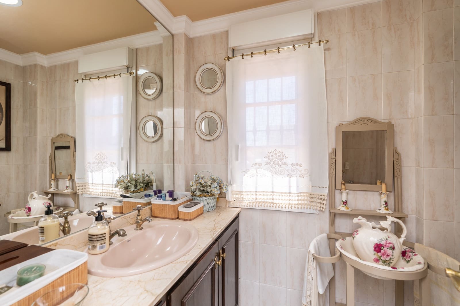 6 soveværelse Villa til salg i Estepona med swimmingpool garage - € 3.800.000 (Ref: 9009832)