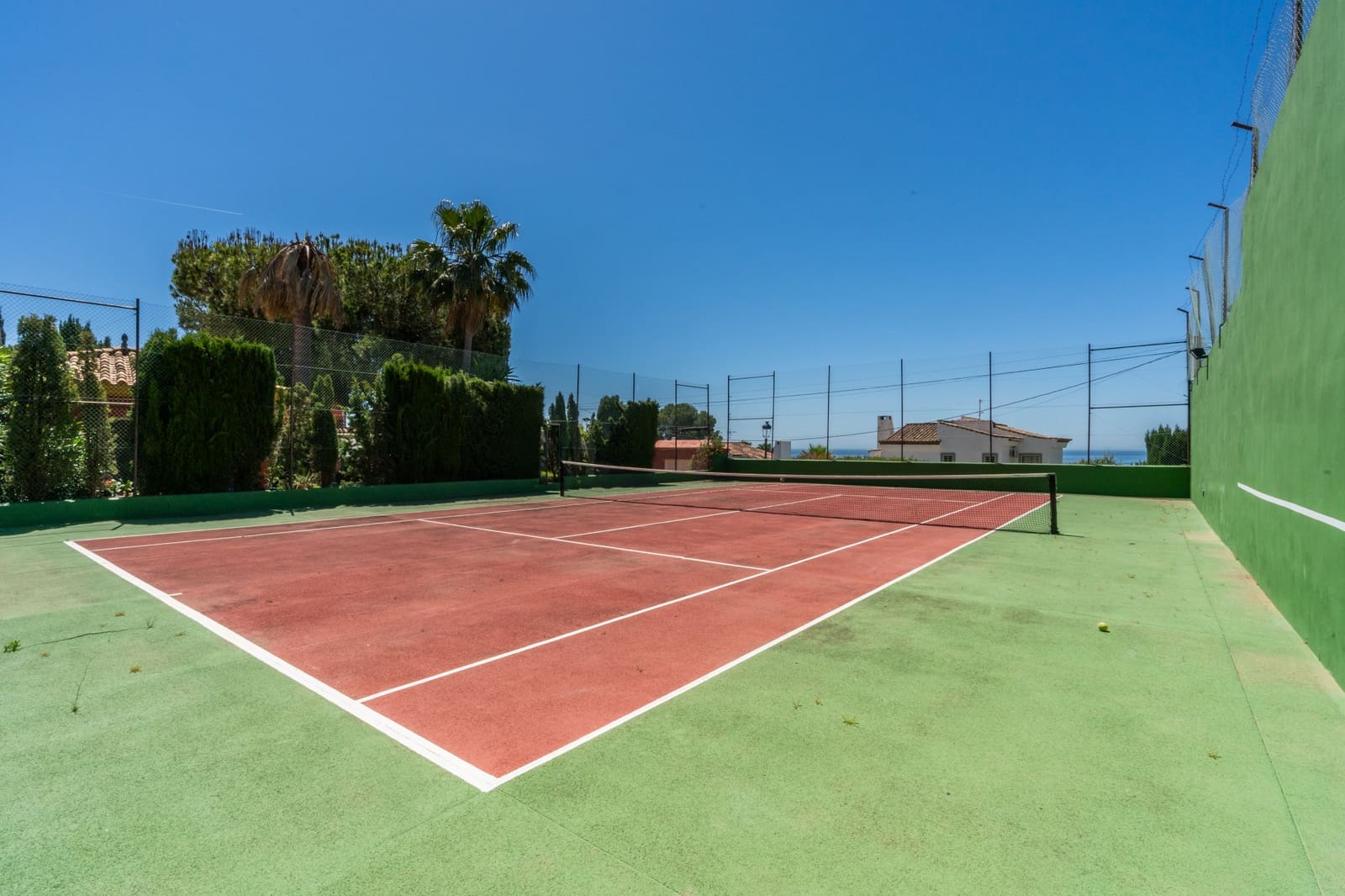 6 soveværelse Villa til salg i Estepona med swimmingpool garage - € 3.800.000 (Ref: 9009832)