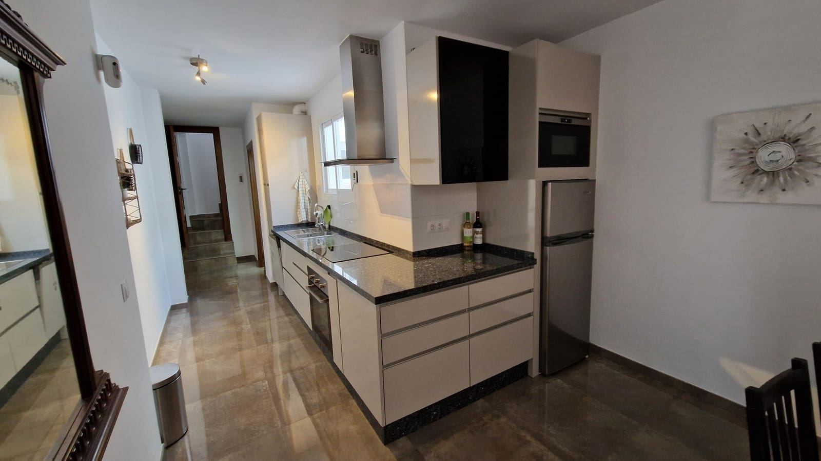 Casa de 3 habitaciones en Estepona en venta con garaje - 595.000 € (Ref: 9041617)