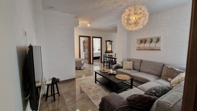 Casa de 3 habitaciones en Estepona en venta con garaje - 595.000 € (Ref: 9041617)