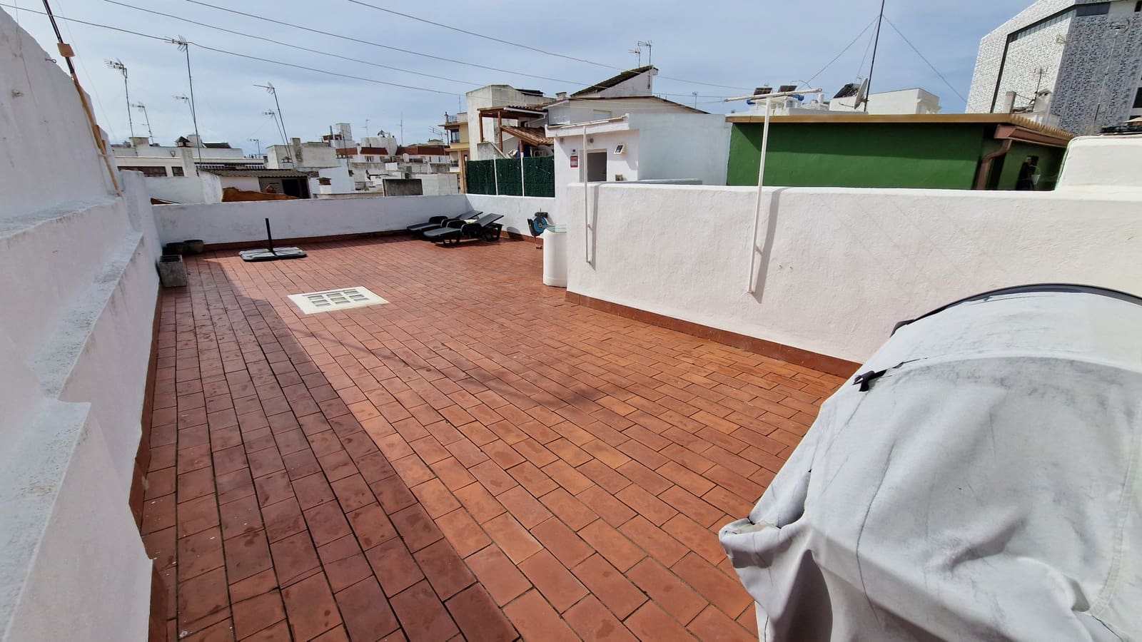 Casa de 3 habitaciones en Estepona en venta con garaje - 595.000 € (Ref: 9041617)