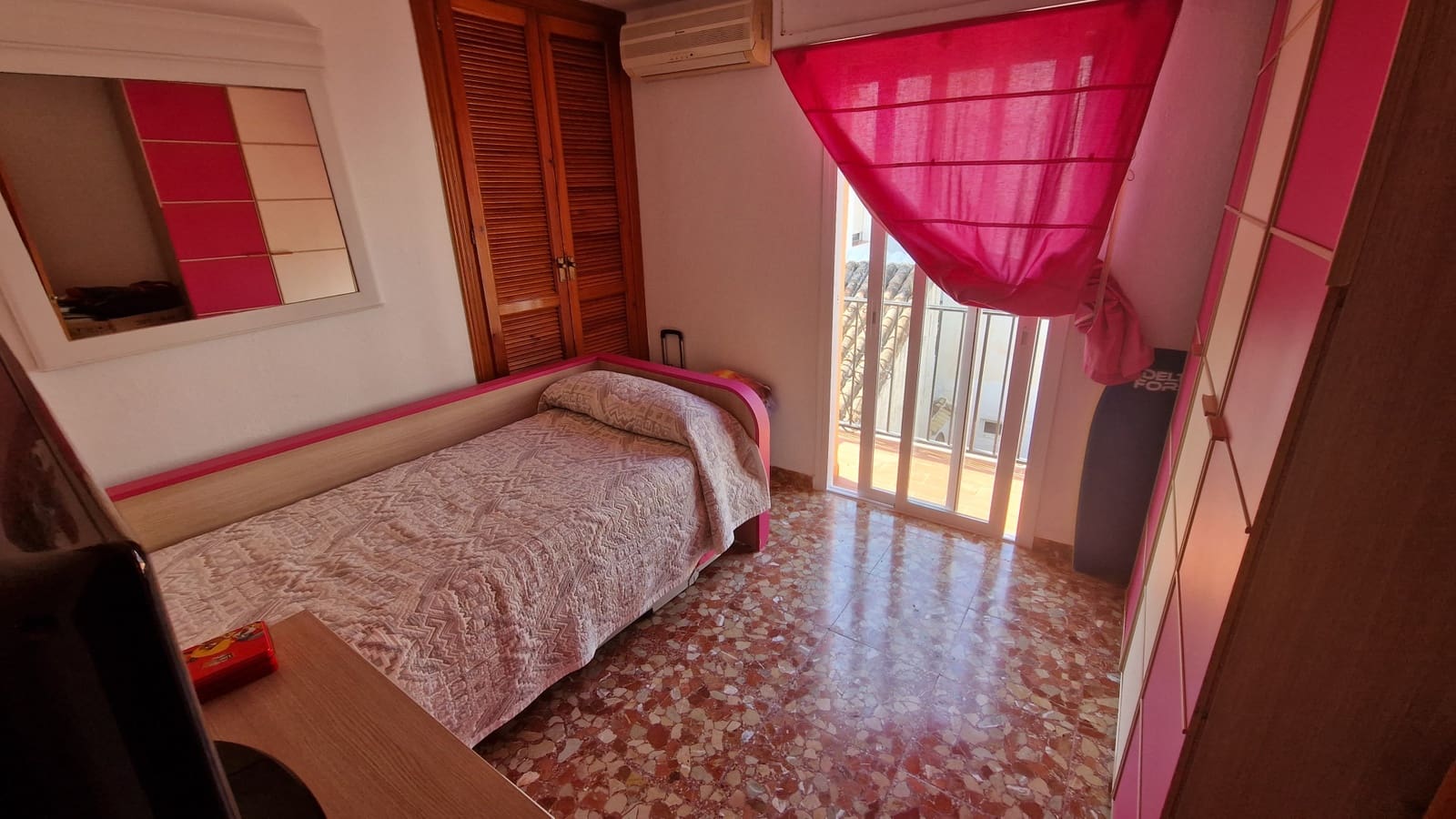 4 chambre Maison de Ville à vendre à Estepona - 630 000 € (Ref: 9044792)