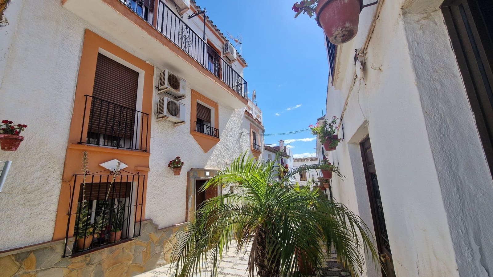 4 chambre Maison de Ville à vendre à Estepona - 630 000 € (Ref: 9044792)