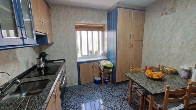 4 chambre Maison de Ville à vendre à Estepona - 630 000 € (Ref: 9044792)