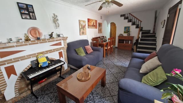 4 sovrum Hus till salu i Estepona - 700 000 € (Ref: 9044792)
