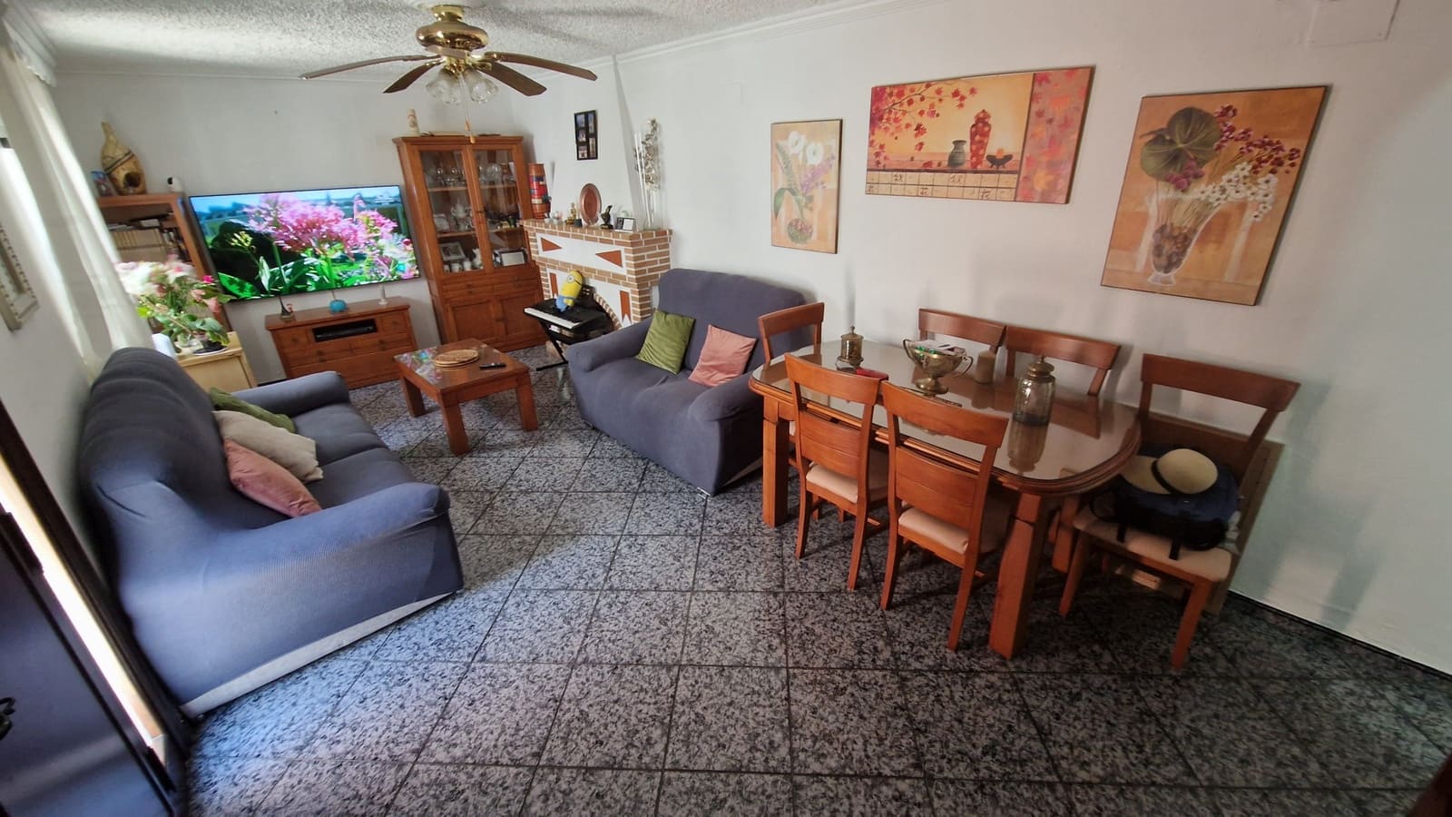 4 makuuhuone Omakotitalo myytävänä paikassa Estepona - 700 000 € (Ref: 9044792)