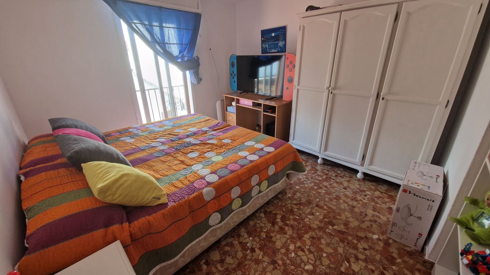 4 makuuhuone Omakotitalo myytävänä paikassa Estepona - 700 000 € (Ref: 9044792)