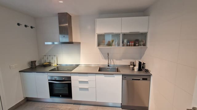 2 makuuhuone Huoneisto myytävänä paikassa Estepona mukana uima-altaan 
autotalli - 399 000 € (Ref: 9057105)