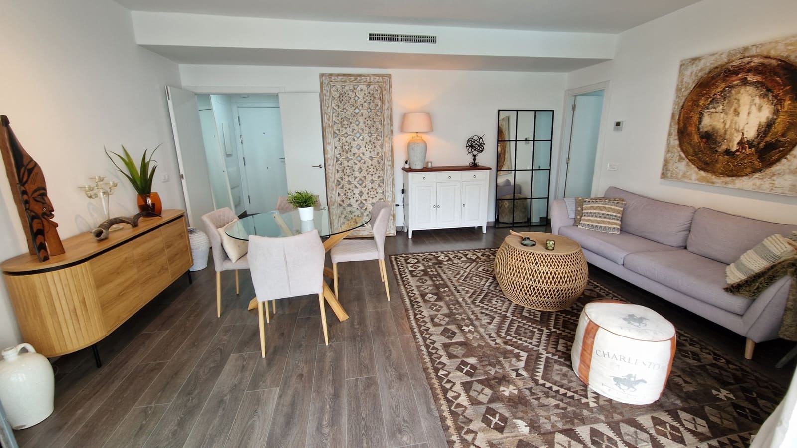 2 makuuhuone Huoneisto myytävänä paikassa Estepona mukana uima-altaan 
autotalli - 399 000 € (Ref: 9057105)