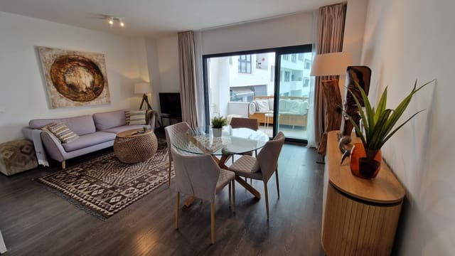 2 makuuhuone Huoneisto myytävänä paikassa Estepona mukana uima-altaan 
autotalli - 399 000 € (Ref: 9057105)