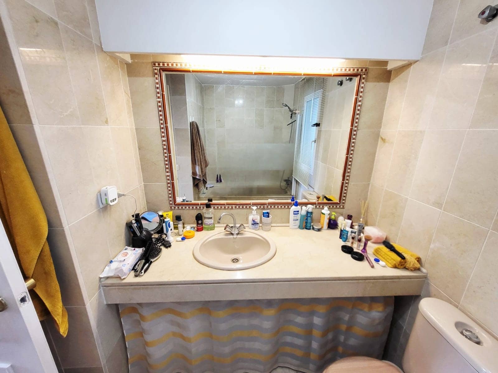 2 bedroom Apartment for sale in Estepona with pool - € 260,000 (Ref: 9057106)