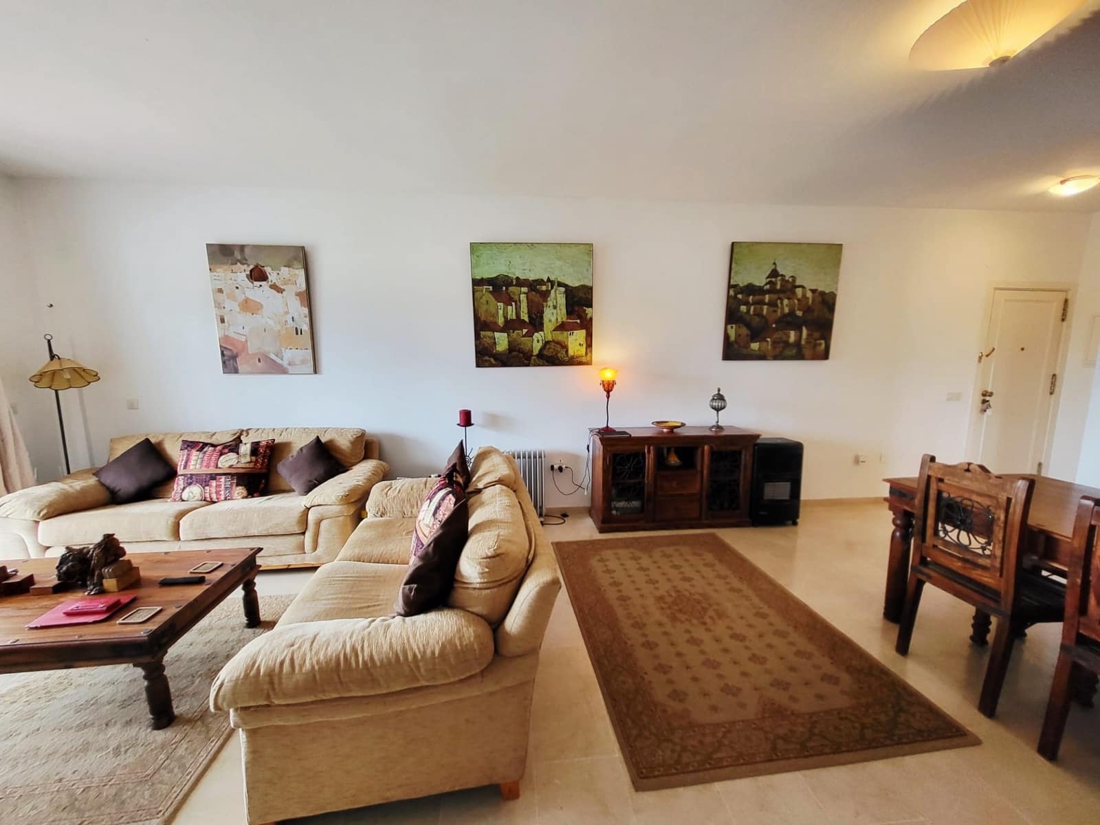2 bedroom Apartment for sale in Estepona with pool - € 260,000 (Ref: 9057106)