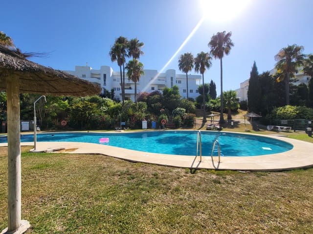 2 chambre Appartement à vendre à Estepona Golf, Estepona avec piscine - 320 000 € (Ref: 9057106)