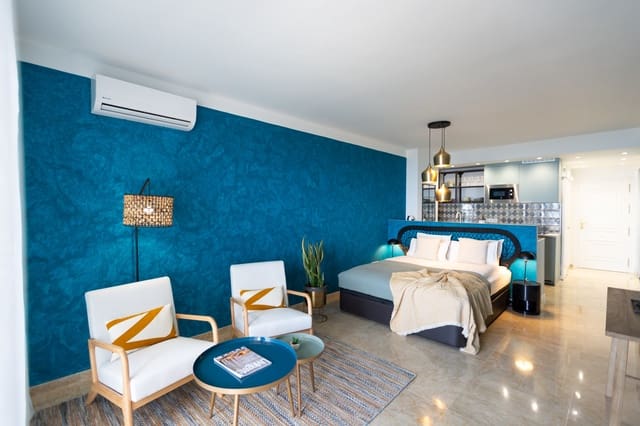 Studio for sale in Estepona with pool - € 238,000 (Ref: 9058638)