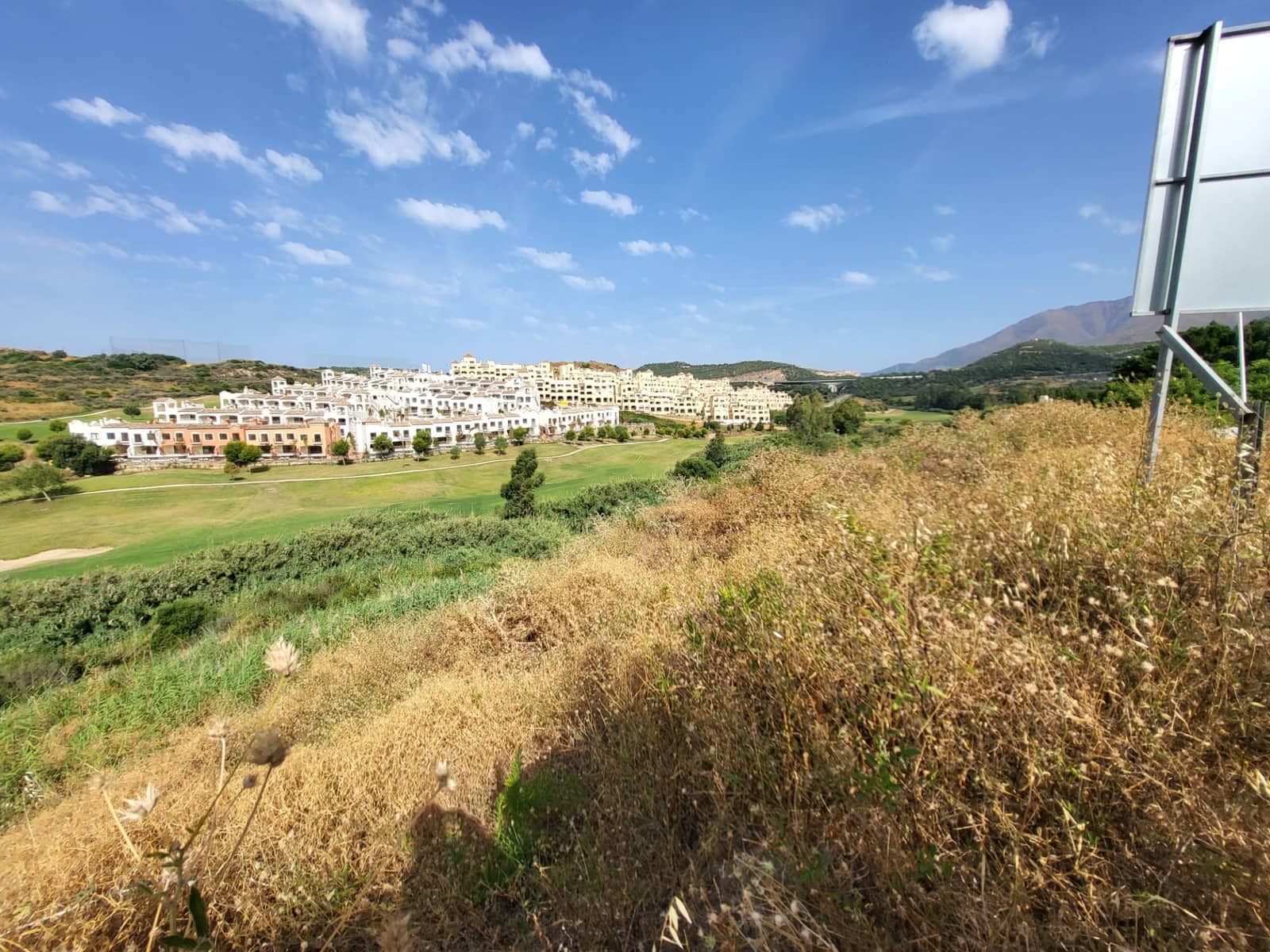 Building Plot for sale in Estepona - € 295,000 (Ref: 9084692)