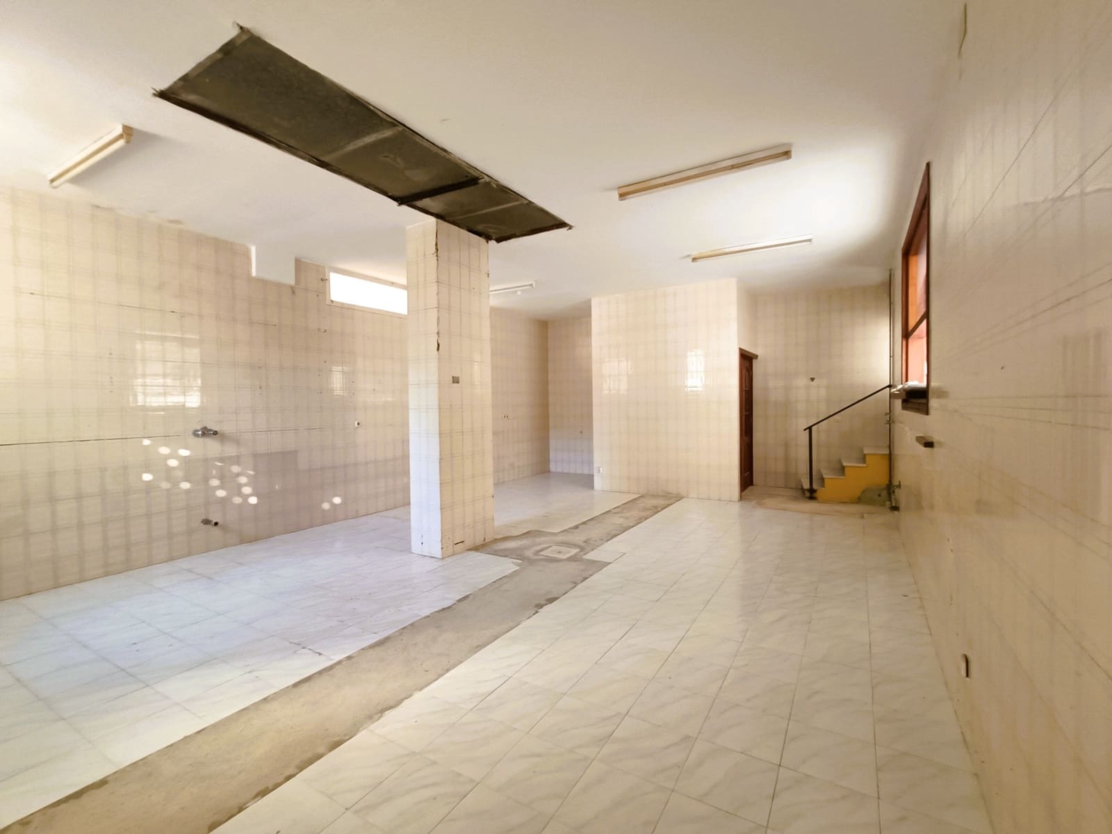 1 chambre Local Commercial à vendre à Bahia Dorada - 375 000 € (Ref: 9097270)