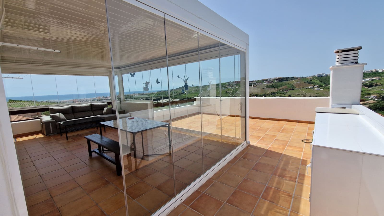 2 bedroom Penthouse for sale in Casares with pool garage - € 499,000 (Ref: 9097271)