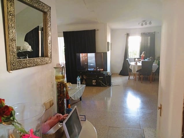 3 soverom Kjedet enebolig til salgs i Nueva Atalaya, Estepona med garasje - € 535 000 (Ref: 9111616)