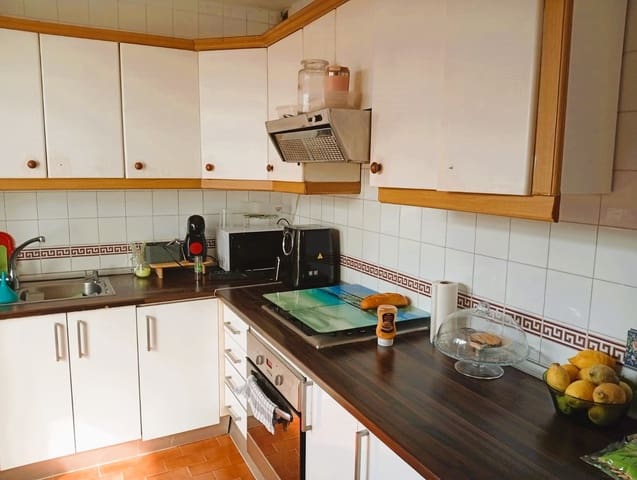Pareado de 3 habitaciones en Nueva Atalaya, Estepona en venta con garaje - 580.000 € (Ref: 9111616)