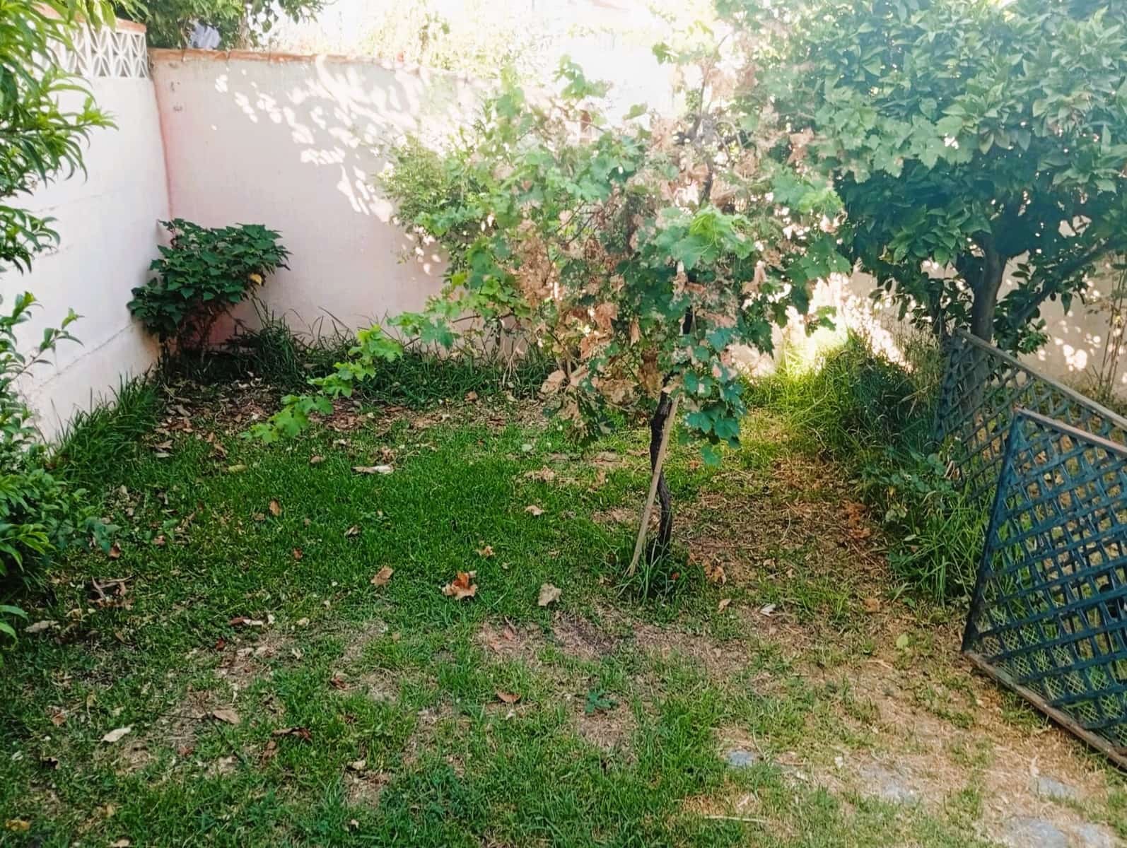 3 sypialnia Dom blizniak na sprzedaż w New Golden Mile z garażem - 580 000 € (Ref: 9111616)