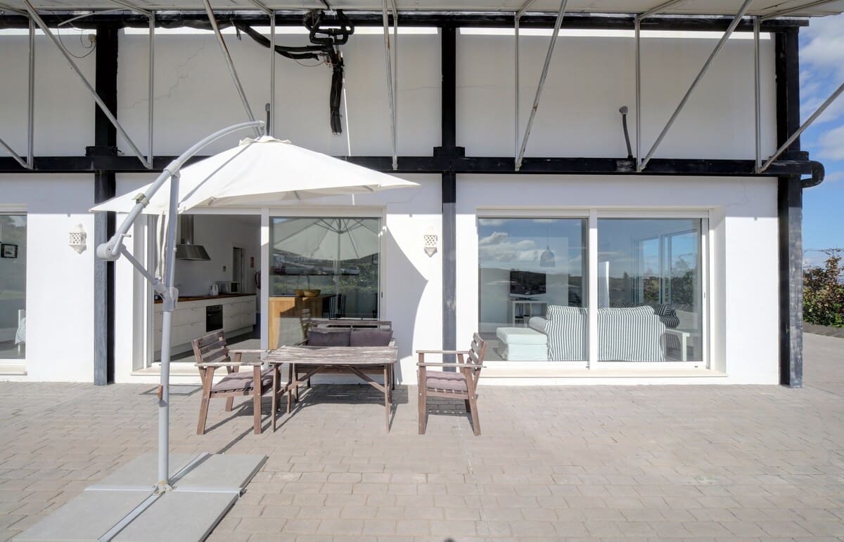 6 bedroom Villa for sale in San Luis de Sabinillas with pool garage - € 2,500,000 (Ref: 9131436)