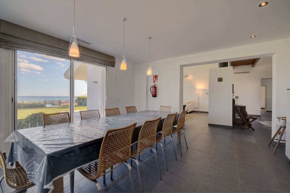 6 bedroom Villa for sale in San Luis de Sabinillas with pool garage - € 2,500,000 (Ref: 9131436)