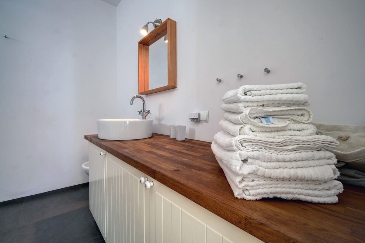 6 bedroom Villa for sale in San Luis de Sabinillas with pool garage - € 2,500,000 (Ref: 9131436)