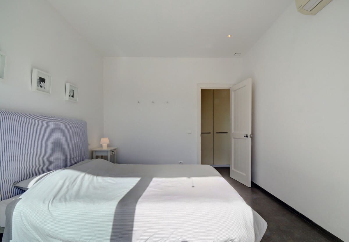 6 bedroom Villa for sale in San Luis de Sabinillas with pool garage - € 2,500,000 (Ref: 9131436)