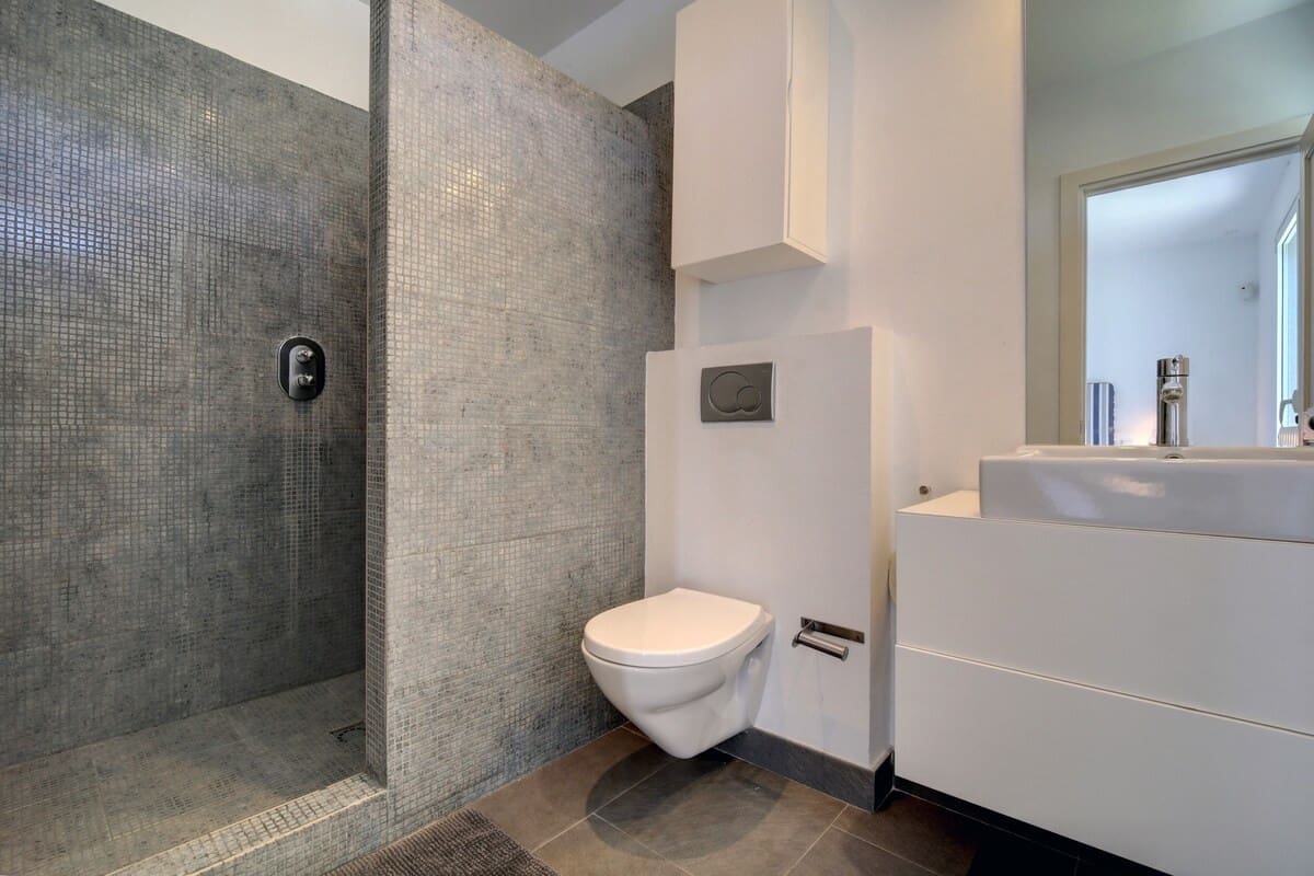 6 bedroom Villa for sale in San Luis de Sabinillas with pool garage - € 2,500,000 (Ref: 9131436)