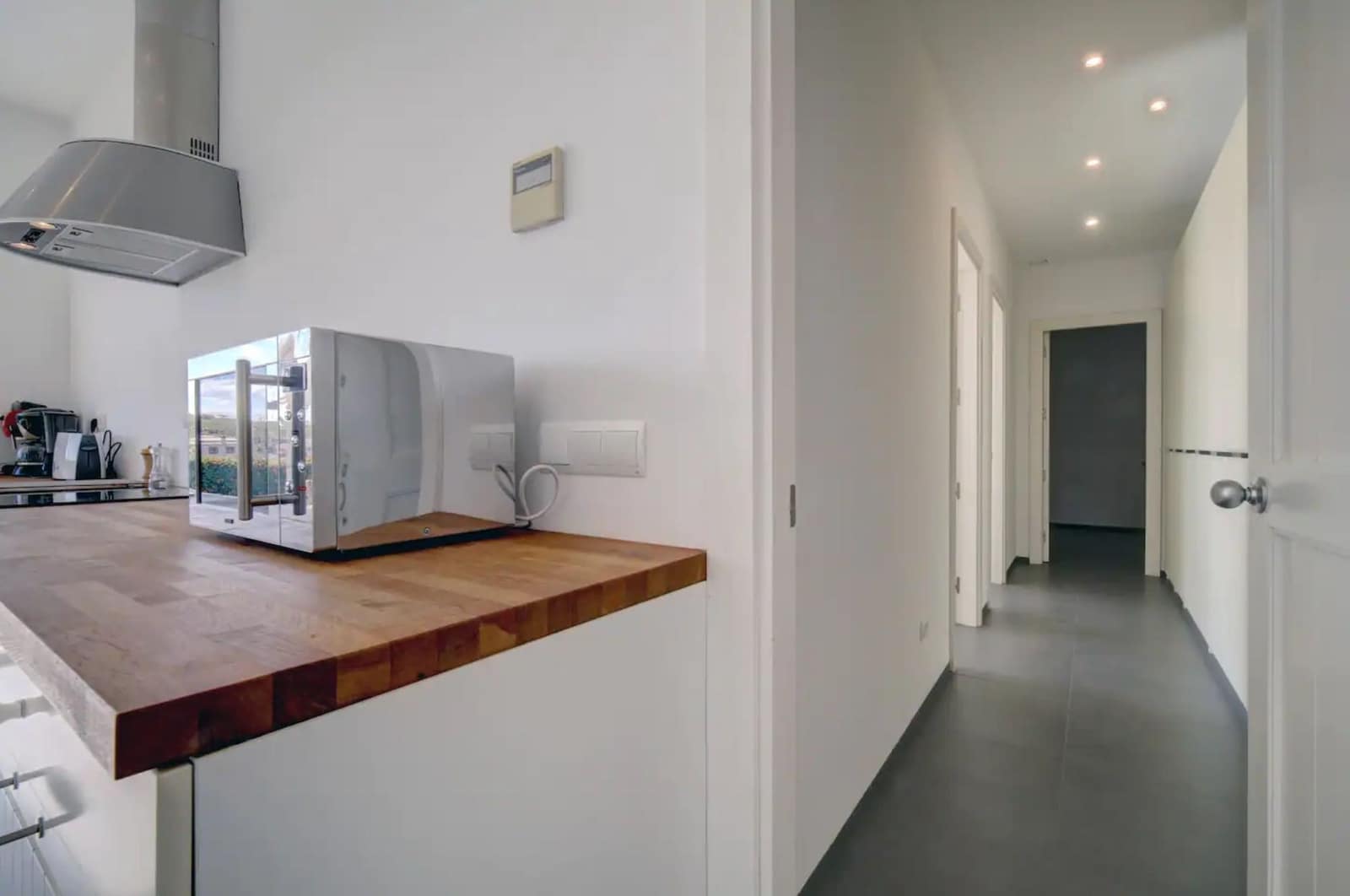 6 bedroom Villa for sale in San Luis de Sabinillas with pool garage - € 2,500,000 (Ref: 9131436)