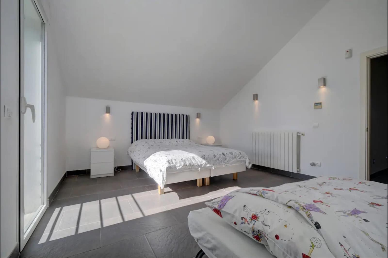 6 bedroom Villa for sale in San Luis de Sabinillas with pool garage - € 2,500,000 (Ref: 9131436)