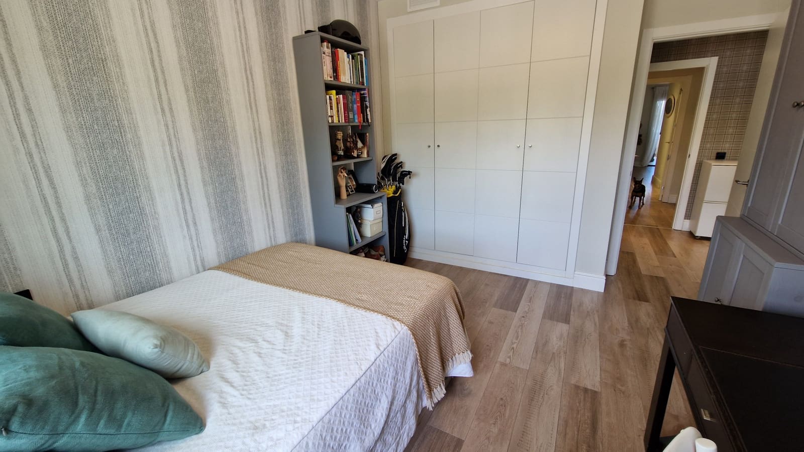 3 bedroom Apartment for sale in Estepona with pool garage - € 860,000 (Ref: 9138304)