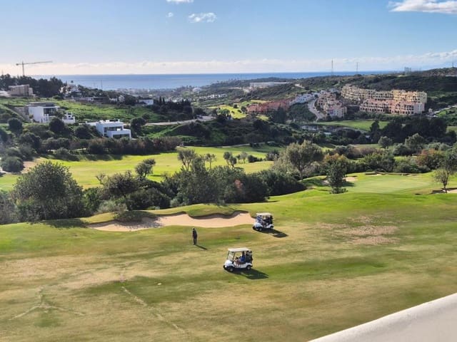 Chalet de 4 habitaciones en Estepona en venta con piscina garaje - 2.200.000 € (Ref: 9161871)