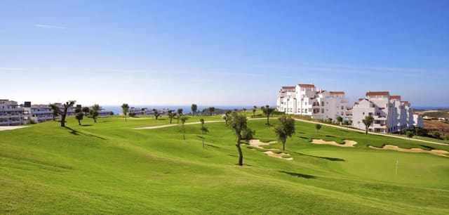 Chalet de 4 habitaciones en Estepona en venta con piscina garaje - 2.200.000 € (Ref: 9161871)