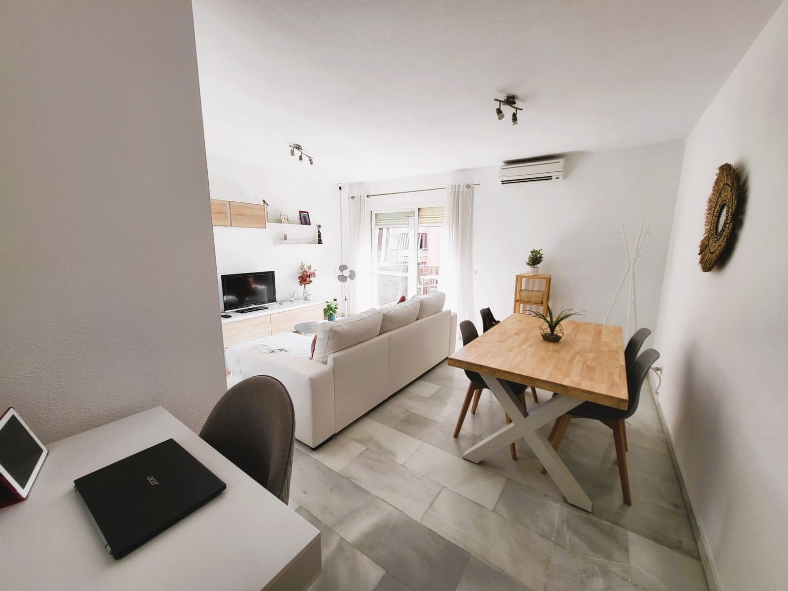 Apartamento de 2 habitaciones en Estepona en venta - 269.900 € (Ref: 9161872)