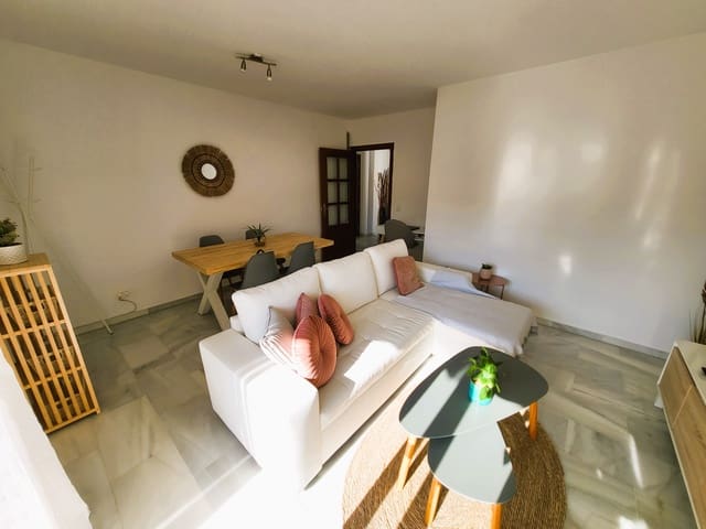 Apartamento de 2 habitaciones en Estepona en venta - 269.900 € (Ref: 9161872)